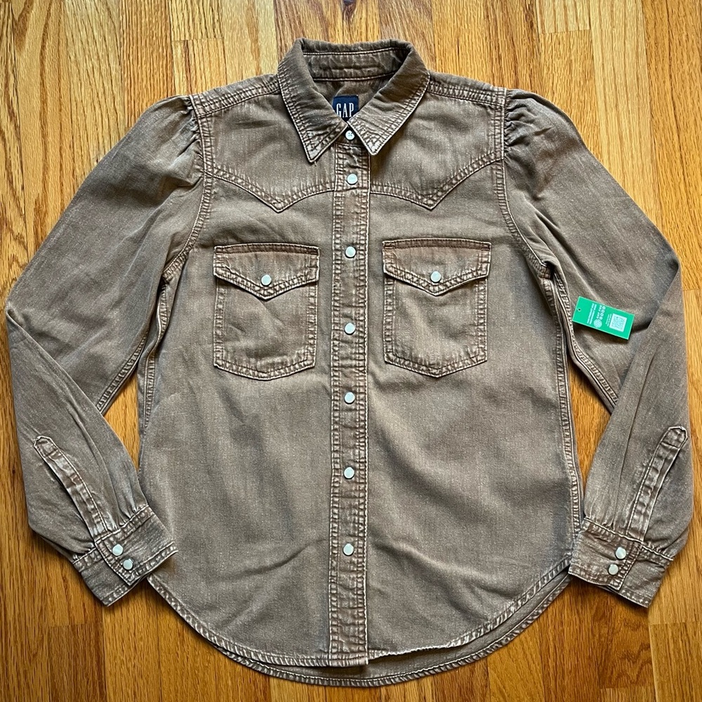 NWT Gap western inspired button down XS